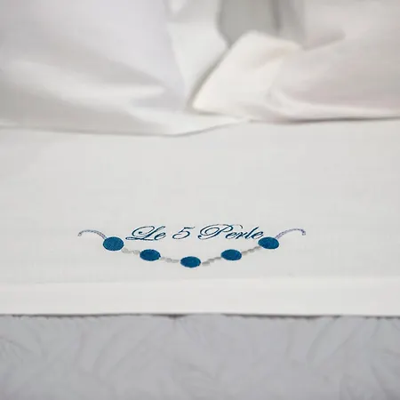 Le 5 Perle 4* Аджерола