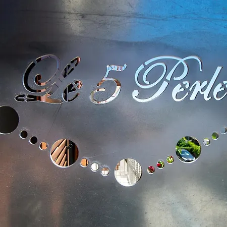 Le 5 Perle Nocleg ze śniadaniem 4*