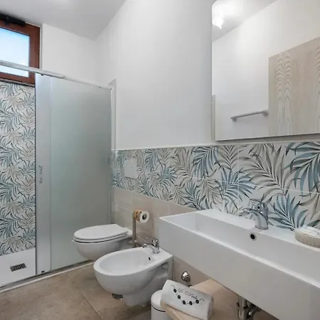 Nocleg ze śniadaniem Le 5 Perle 4*