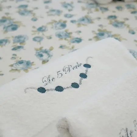 Le 5 Perle Nocleg ze śniadaniem 4*