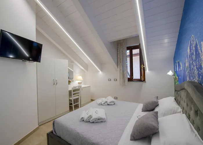 Le 5 Perle Bed & Breakfast 4*