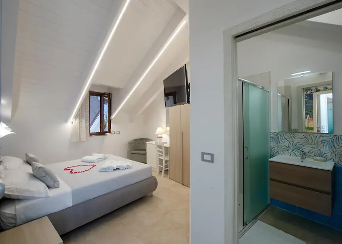 Le 5 Perle Bed & Breakfast 4*